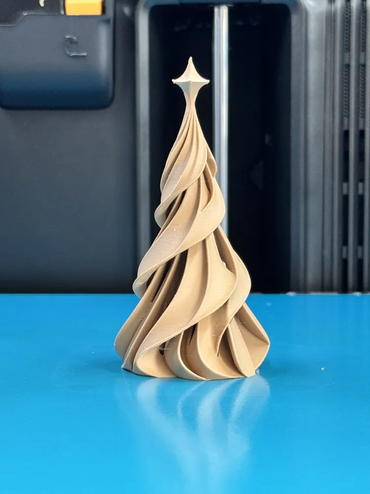 Árvore de Natal Decorativa Espiral Moderna – Decoração Natalina 3D - Imagem 2